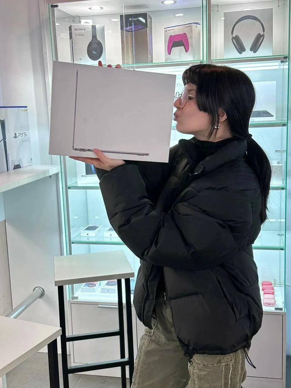Довольный клиент Бест магазин — iPhone 15 — семейная покупка